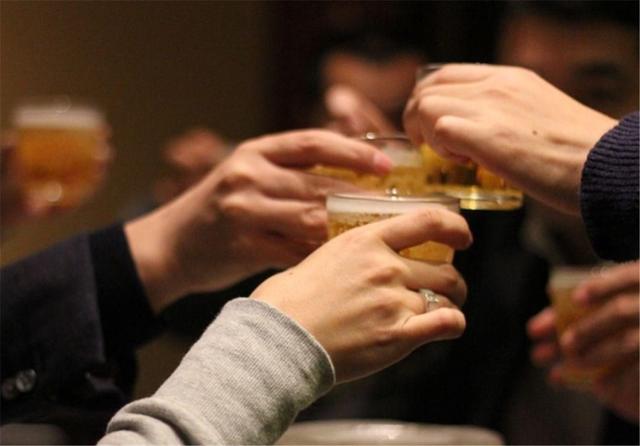 日本酒文化 过量喝酒_明天做伴郎了 求大神教各种喝酒骗酒技巧_日本文化与中国文化