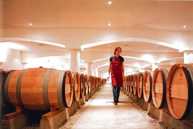 旅游发展文化_酒文化如何发展旅游_文化产业园发展