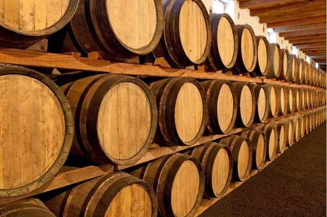 酒文化如何发展旅游_旅游发展文化_文化产业园发展