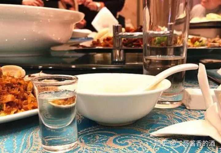 昆明文化巷外国人最多的酒吧_昆明文化巷酒吧_酒吧酒文化