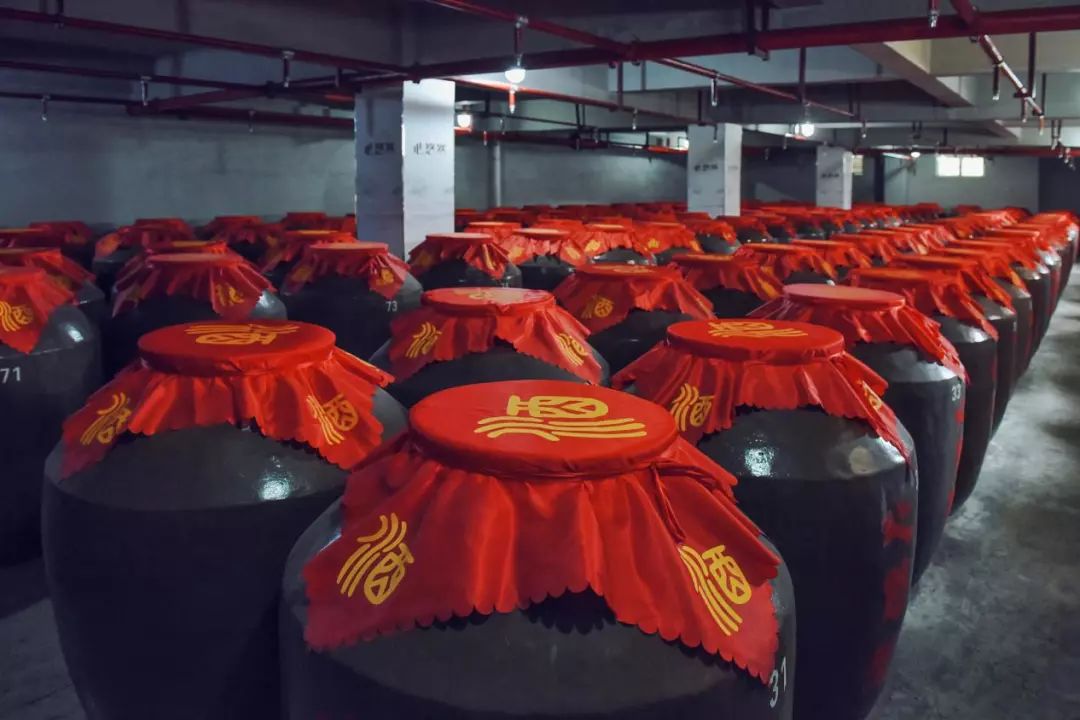 葫芦文化酒外盒包装_湖南酒文化_茅台文化研究会会员酒