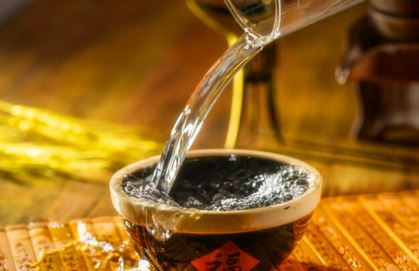 夺命大乌苏一瓶相当于多少白酒