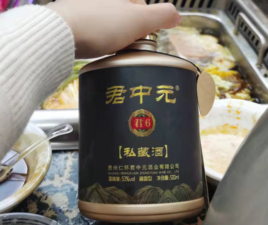 双12最全“购酒指南”！高中低端共9款纯粮酒，自饮送长辈都力推