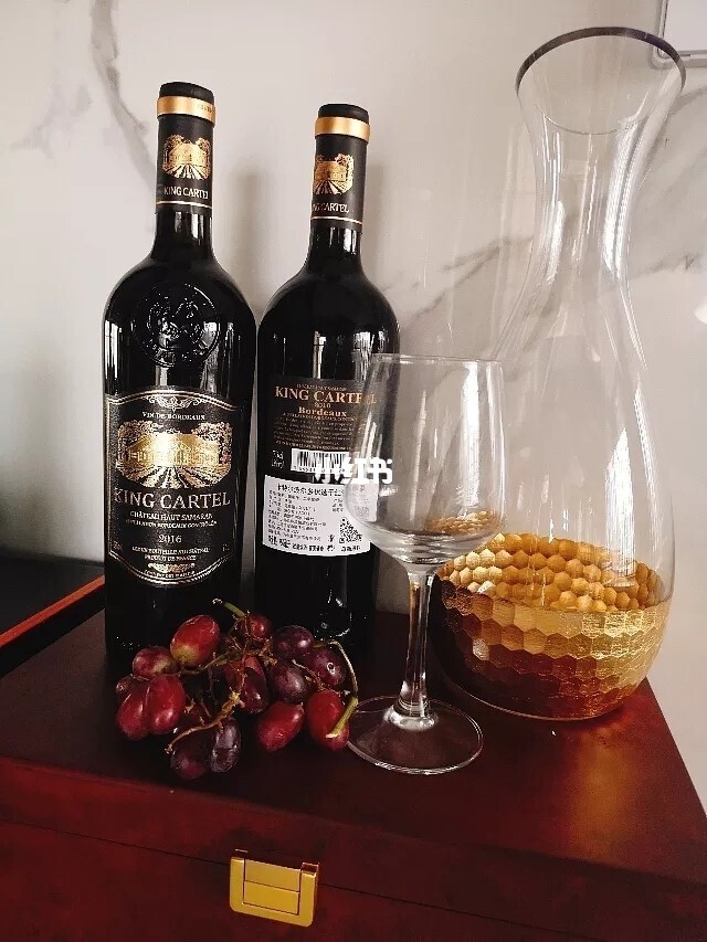 法国修道院红颜容酒庄 战后酒皇_葡萄酒文化文化论文_葡萄酒文化 法国