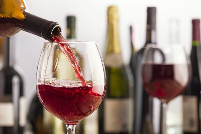 葡萄酒文化 法国_葡萄酒文化文化论文_法国修道院红颜容酒庄 战后酒皇