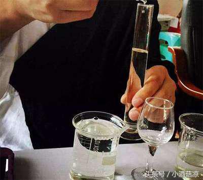 酿酒技术：酱香白酒变酸是不是坏了？