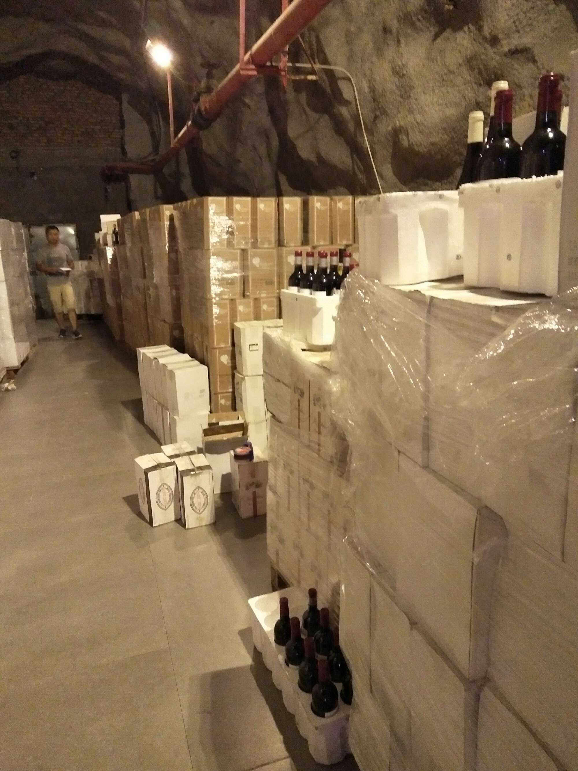 骏德酒业仓库图片_北京市洪福骏酒业有限公司_广州骏馨酒业有限公司