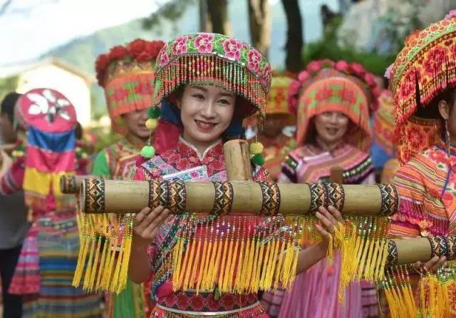 云南喝酒的习俗多，胆小的别过来！