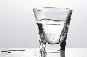 经常喝酒的人注意了，酒中存在的这些危害成分我们知多少