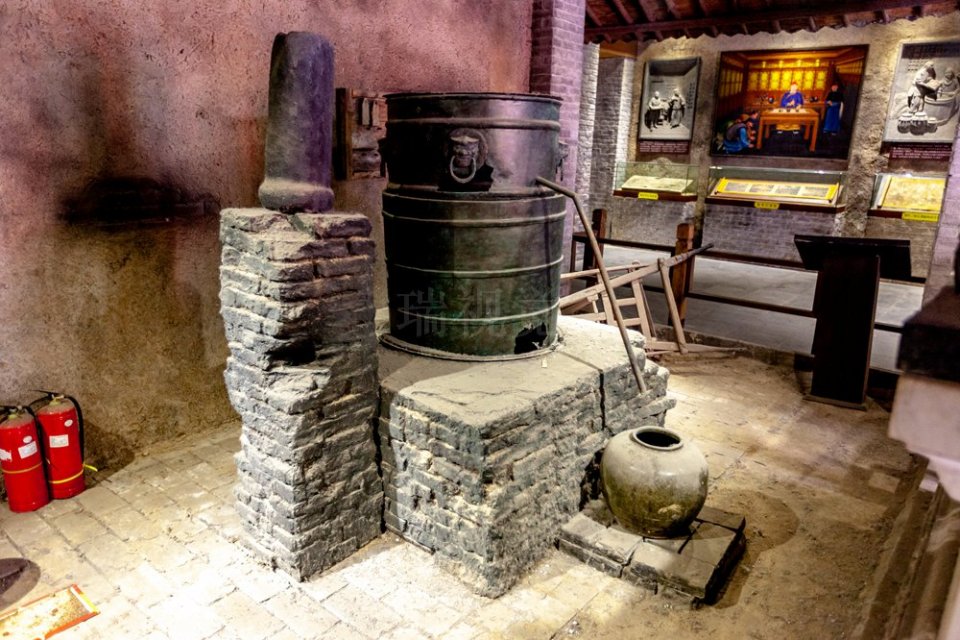 北京二锅头:红星、牛栏山谁正宗?红星品牌源自石家庄?说来话长