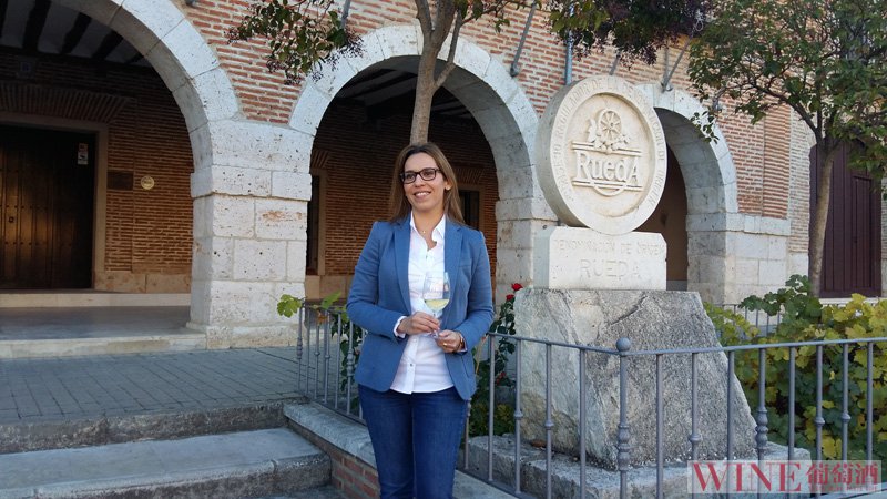 对比一下中西葡萄酒文化