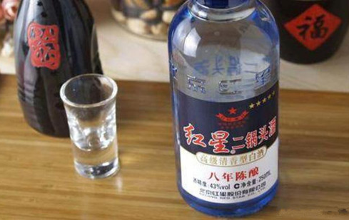 白酒新国标发布:不准加非谷类添加剂,这些酒不再是白酒了