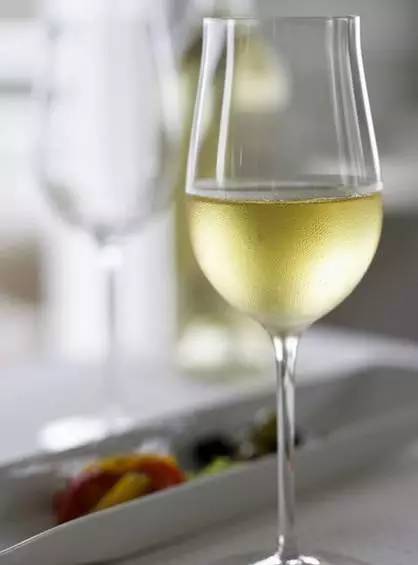 葡萄酒文化鉴赏论文