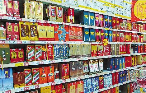 买白酒，如何区分粮食酒和勾兑酒，按照这个方法，保证不会上当