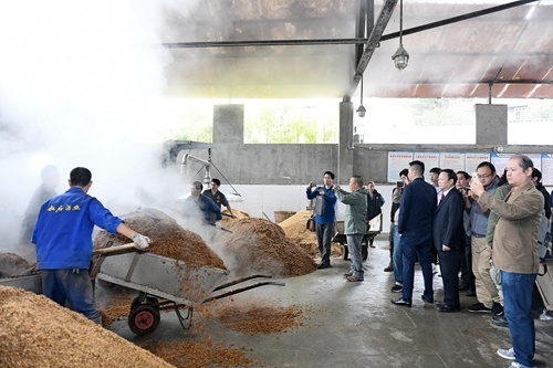 中国黔宗酒业集团有限公司招商手册_中国酒业_三十年珍藏中国泸州十里香酒业价格