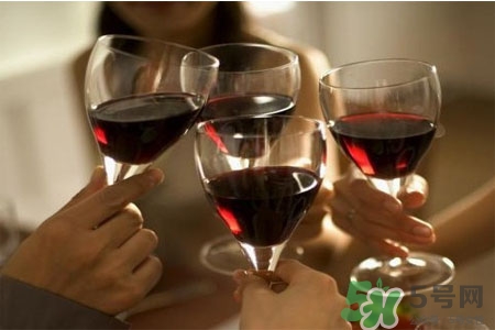 喝白酒后多久可以开车？喝多少酒不算酒驾？