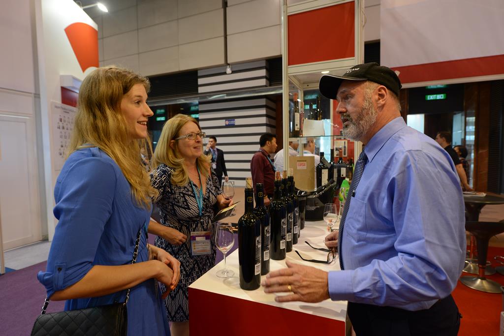 广东明珠珍珠红酒业有限公司地址_上海红酒酒业公司_上海佐恩酒业有限公司