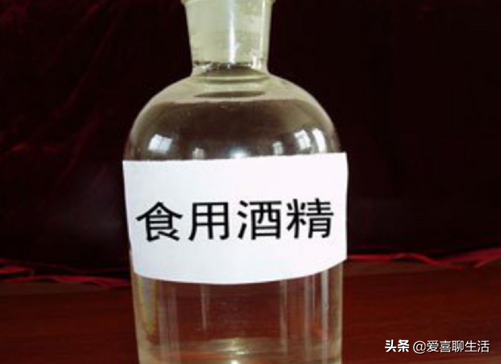 白酒包装花里胡哨，优劣难辨？掌握好这些鉴酒方法，不当冤大头