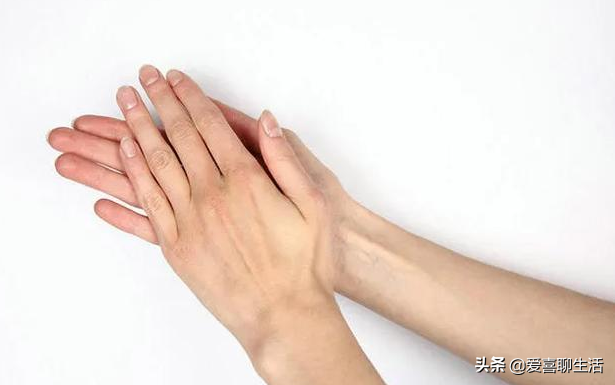 白酒包装花里胡哨，优劣难辨？掌握好这些鉴酒方法，不当冤大头