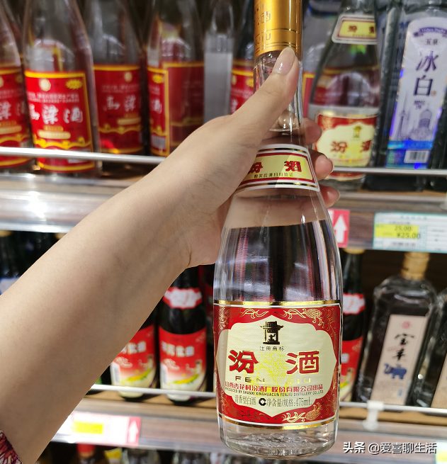 白酒包装花里胡哨，优劣难辨？掌握好这些鉴酒方法，不当冤大头