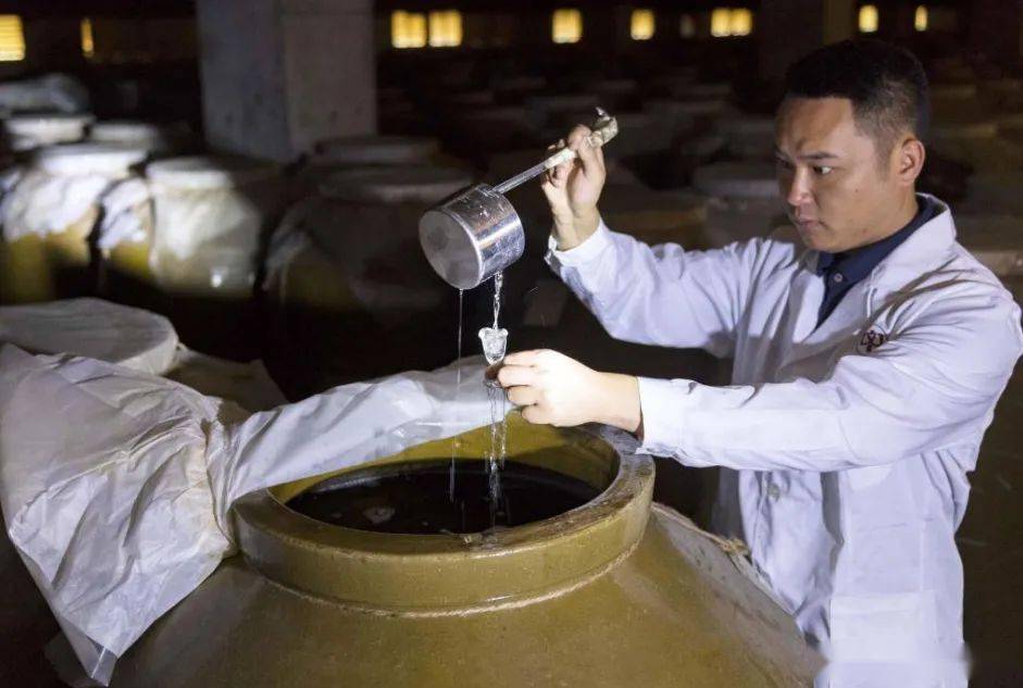 白酒勾兑用水标准_酱香型白酒怎么勾兑_白酒勾兑环评报告