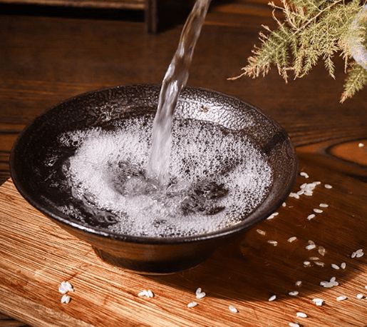 清香型白酒勾兑技术_白酒为什么要勾兑_白酒勾兑用水标准