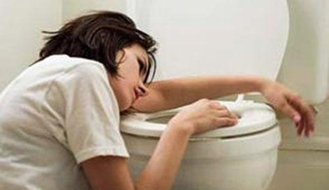 为什么有的酒喝了会上头，有的酒却不会？你知道上头的原因吗？