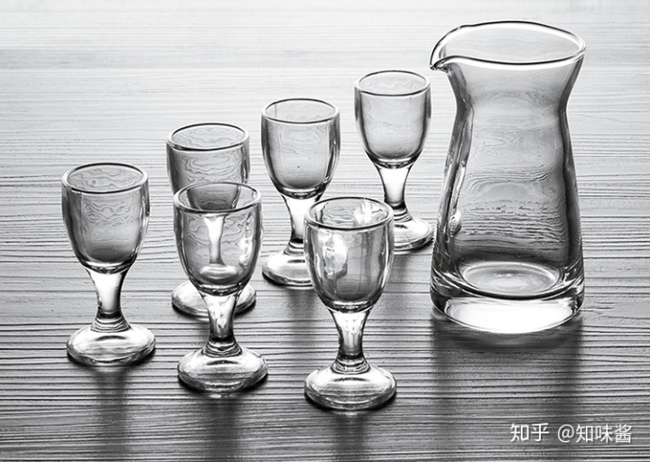 湘泉馥郁香型白酒42_馥郁香型白酒 标准_52酒鬼馥郁香型白酒