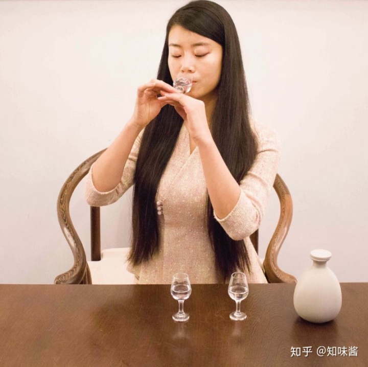 52酒鬼馥郁香型白酒_馥郁香型白酒 标准_湘泉馥郁香型白酒42