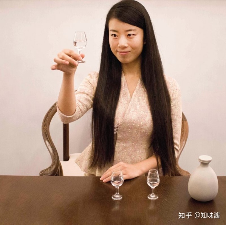 湘泉馥郁香型白酒42_馥郁香型白酒 标准_52酒鬼馥郁香型白酒