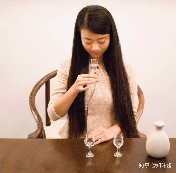 52酒鬼馥郁香型白酒_馥郁香型白酒 标准_湘泉馥郁香型白酒42