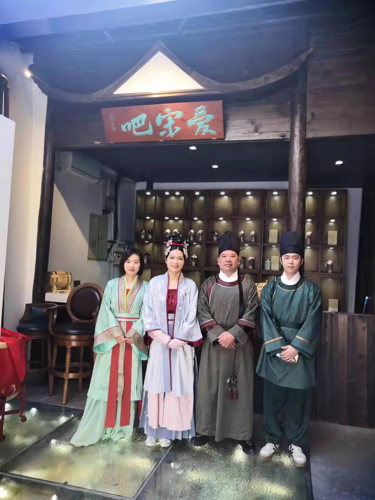 蓝桥风月入酒馆，宋韵文化漾杭城