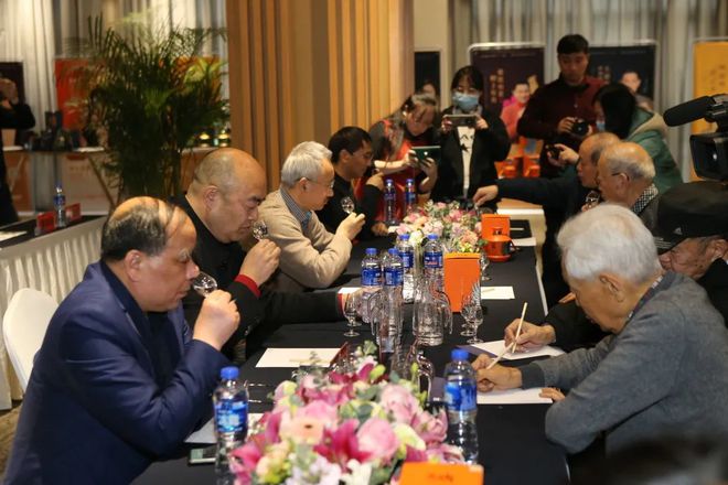 大梁酒庄的酒怎么样_大梁酒庄品牌酒_大梁酒庄的酒