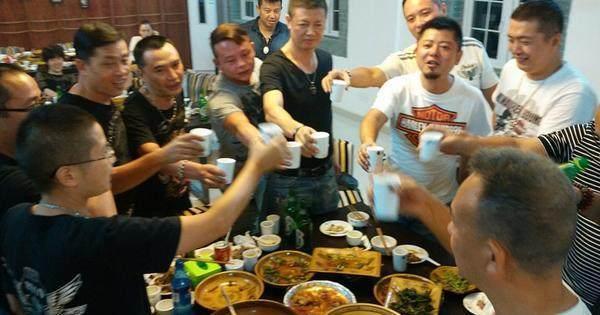 中国扇子文化介绍_中国诗词文化介绍_介绍中国酒文化