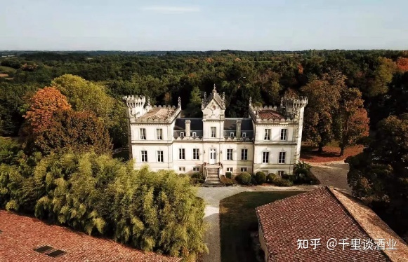 介绍中国酒文化_中国旗袍文化介绍_中国面具文化介绍