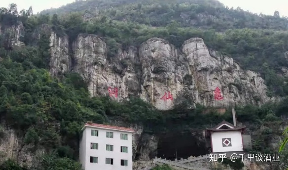 中国面具文化介绍_中国旗袍文化介绍_介绍中国酒文化