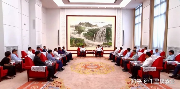 中国面具文化介绍_介绍中国酒文化_中国旗袍文化介绍