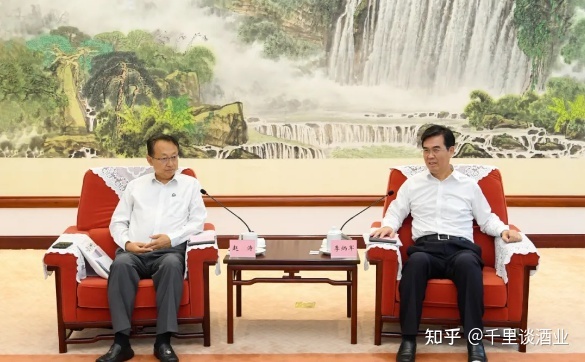 中国旗袍文化介绍_中国面具文化介绍_介绍中国酒文化