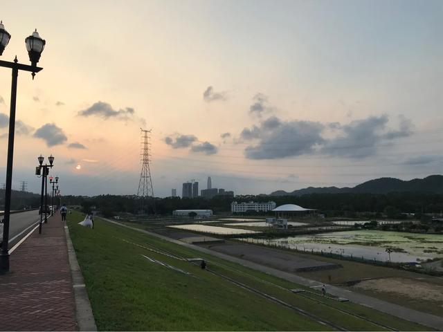 荷兰人体博物 馆_大连长兴酒文化博物馆_丹佛艺术博物设计师馆