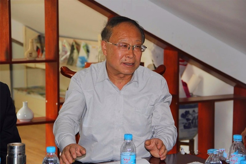 山东潍坊市企业发展促进商会赴春开窖酒业交流联谊会圆满成功