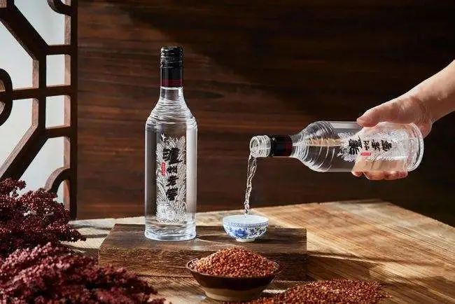 光瓶酒前5名有哪些品牌_大品牌低端光瓶酒图片_牛栏山光瓶酒图片