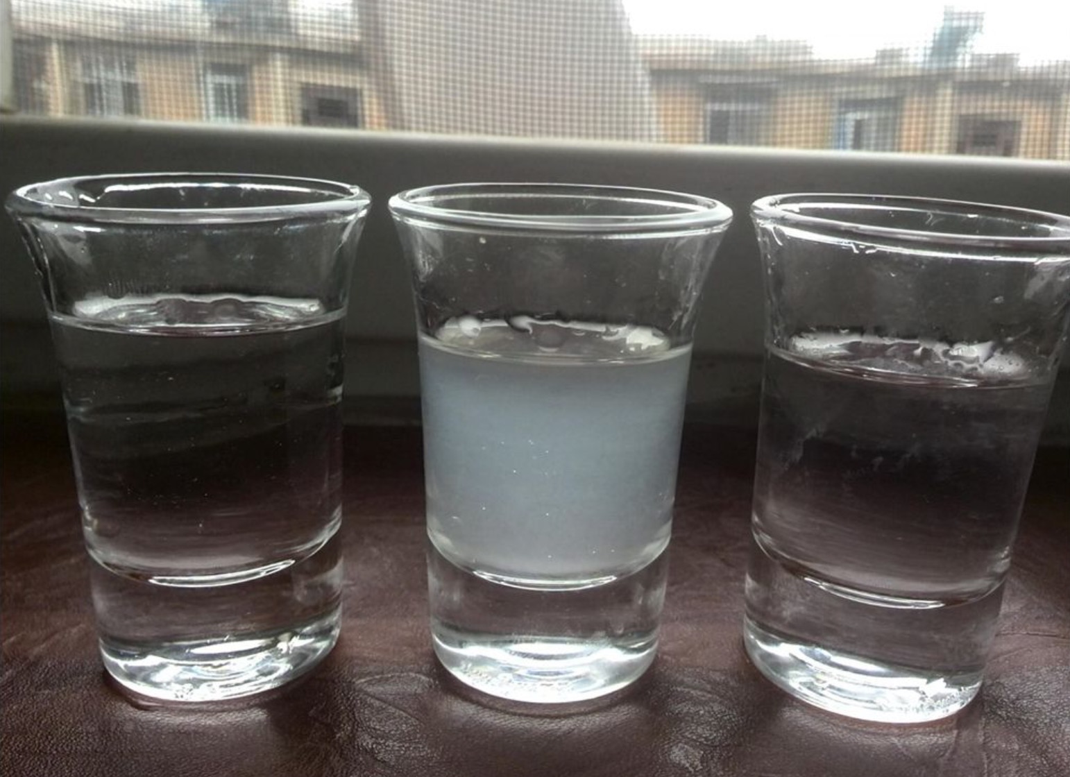 勾兑跟酿造白酒辨别_找白酒勾兑师_白酒勾兑标准