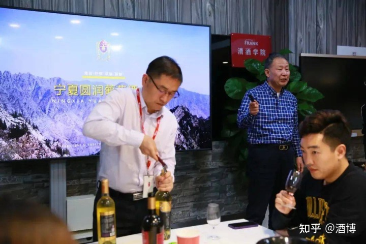 宁夏赤霞珠葡萄_宁夏葡萄酒文化论文_宁夏葡萄酒局