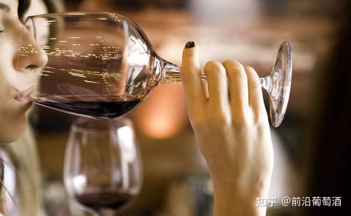 如何培育文化自信和增强文化软实力_法国培育葡萄酒文化_培育乡贤文化实施方案