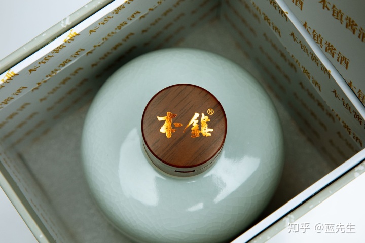 贵州茅台镇荣和酒业有限公司_贵州荣和黔水坊酒业_贵州仁怀市茅台镇华台酒业