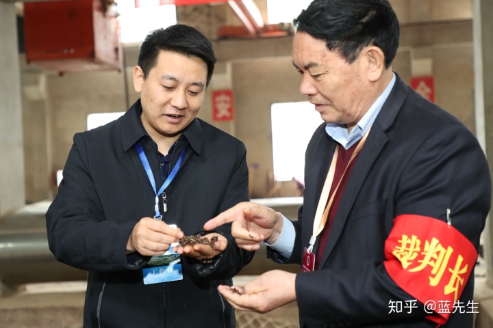 贵州茅台镇荣和酒业有限公司_贵州荣和黔水坊酒业_贵州仁怀市茅台镇华台酒业