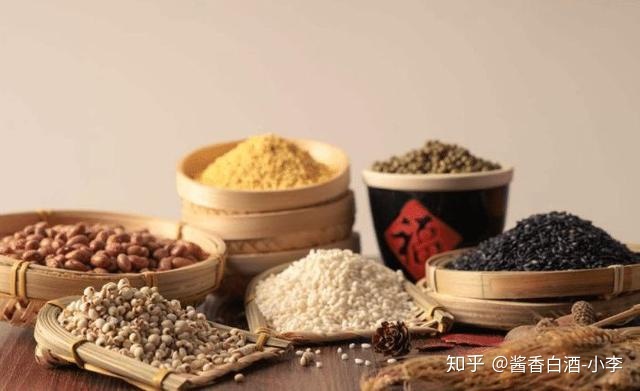 深圳白酒包装设计公司_白酒包装应打响品牌_白酒包装标准