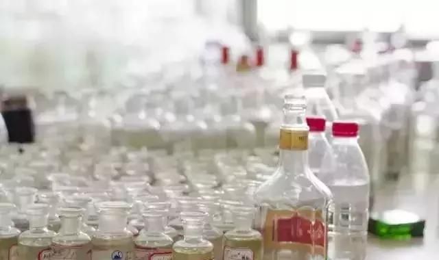 白酒包装标准_白酒包装大赛_白酒包装标准