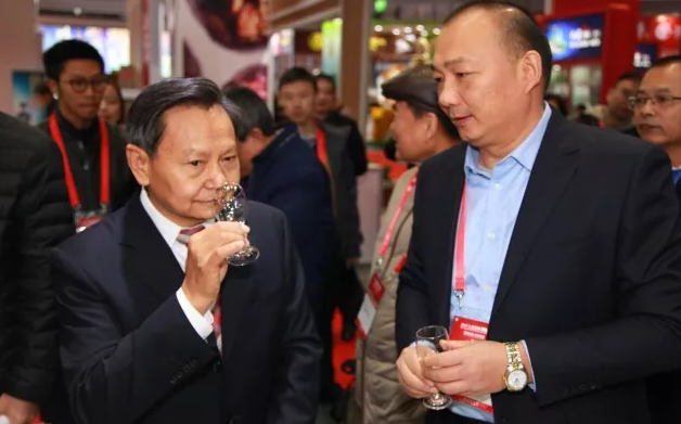 中黔酒业集团官网_花冠酒业集团_山东花冠酒业集团官网