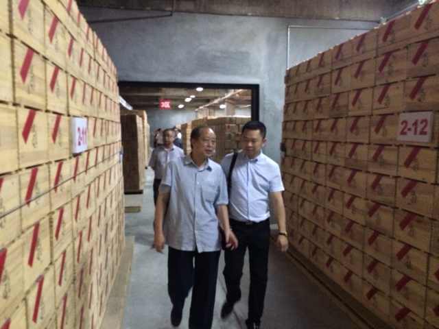 什么是食品感官鉴评_白酒评委感官尝评标准样品2000瓶_白酒感官品评